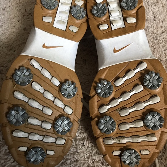 Nike women’s golf shoes - Size 10 - Picture 3 of 6